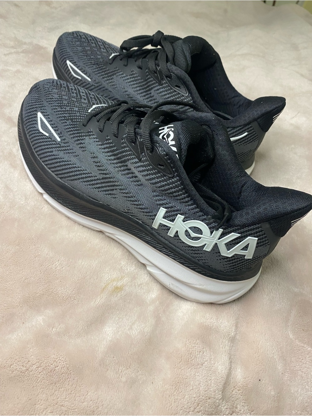 Hoka one one Clifton 9 sneakers shoes women size 6.5